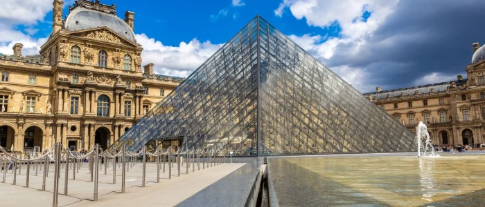 Best Time to Visit the Louvre